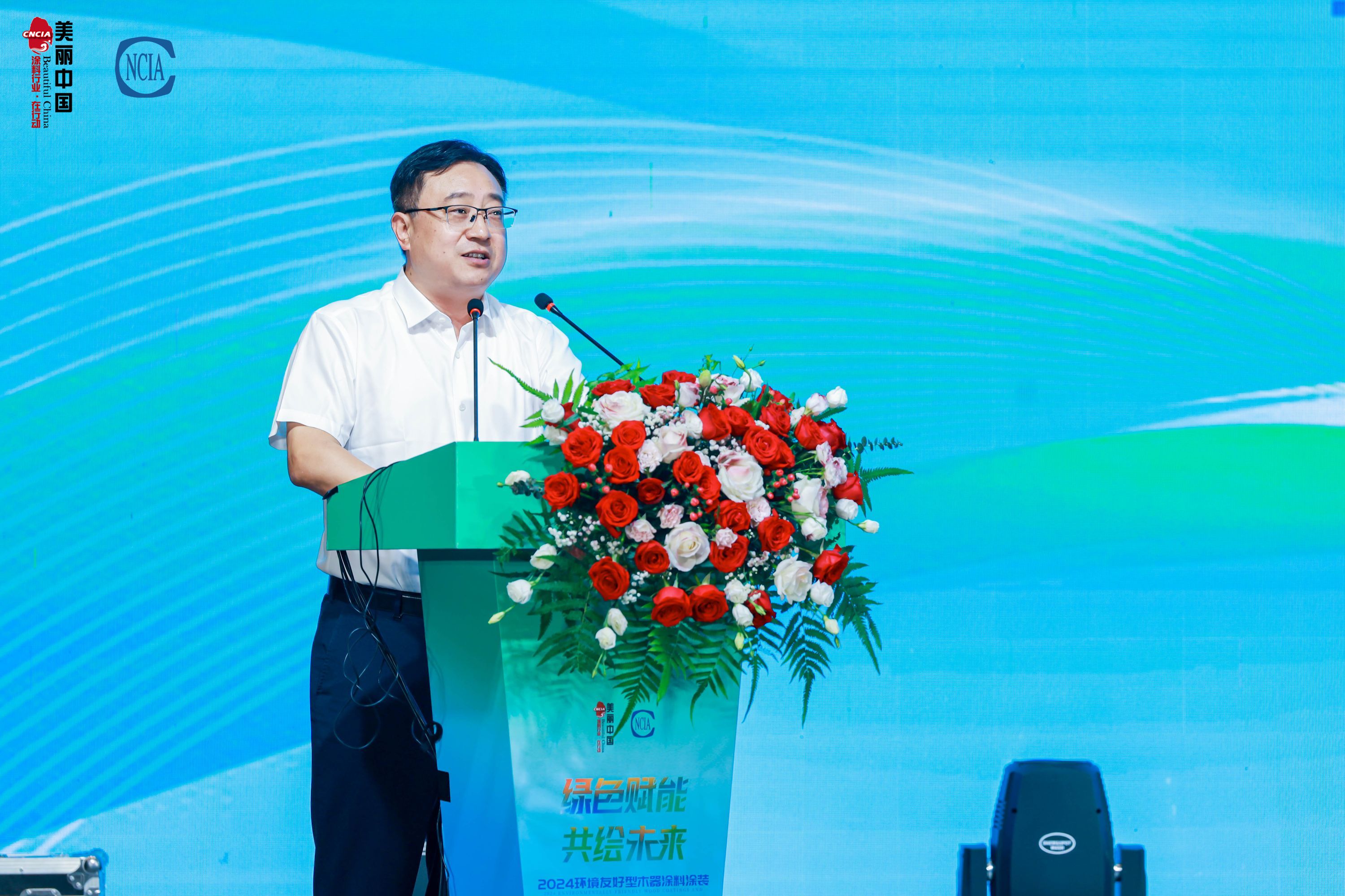 赣州市委常委、副市长 何琦