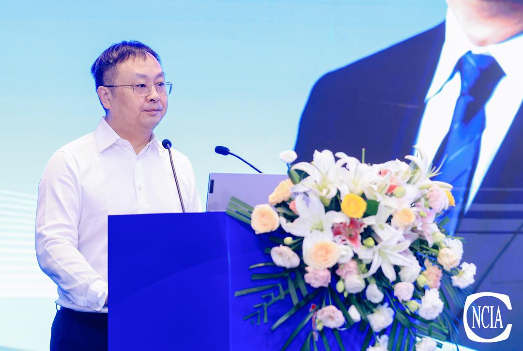 中国建材股份党委委员,北新建材党委书记、董事、总经理管理致辞