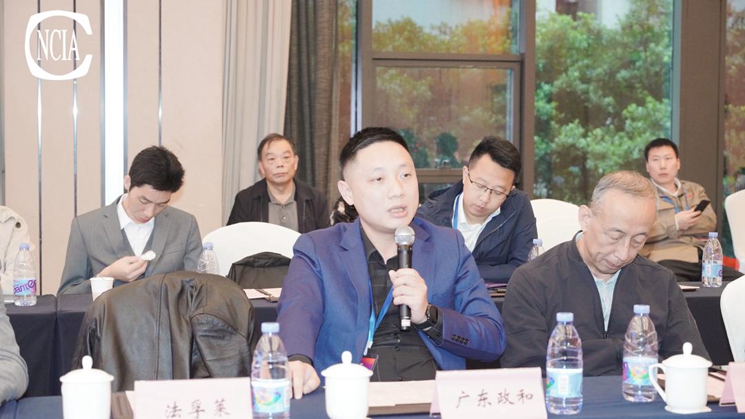 DSC04396-opq3318215419