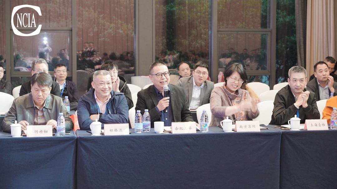 DSC04410-opq3318236036