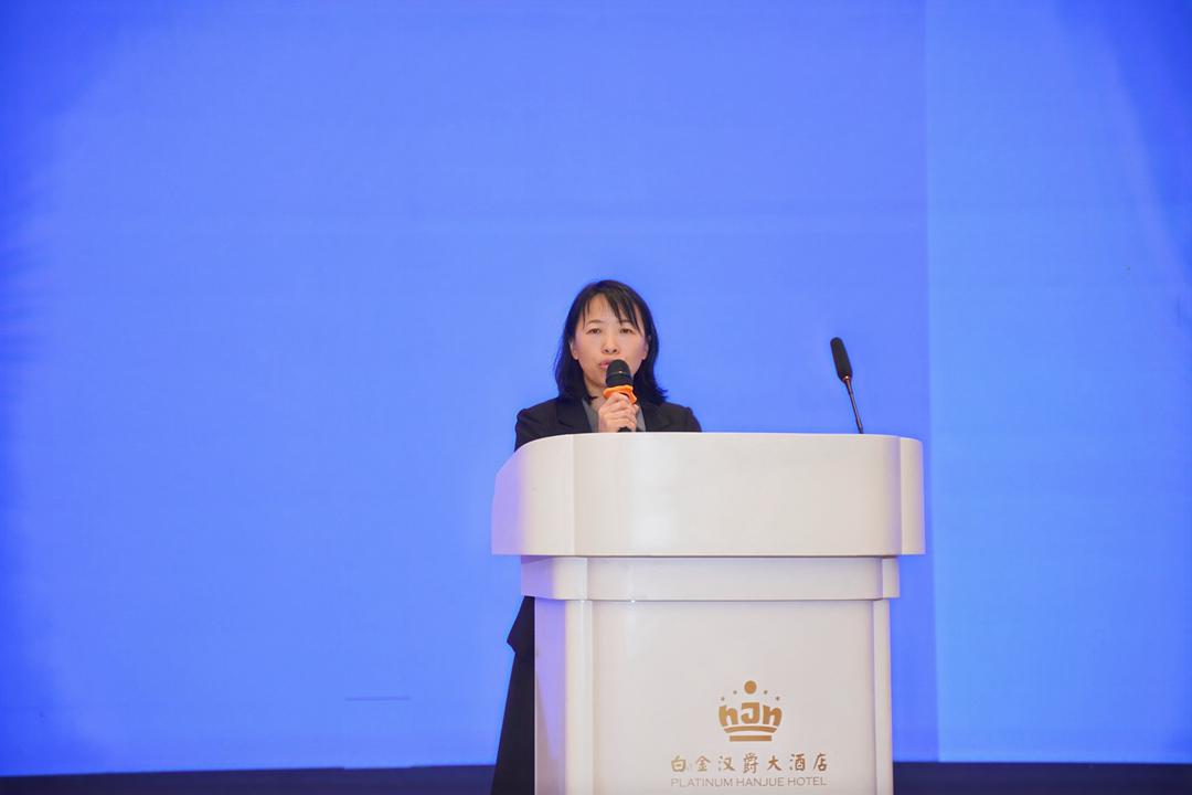 best365中国官方网站副会长 丁艳梅